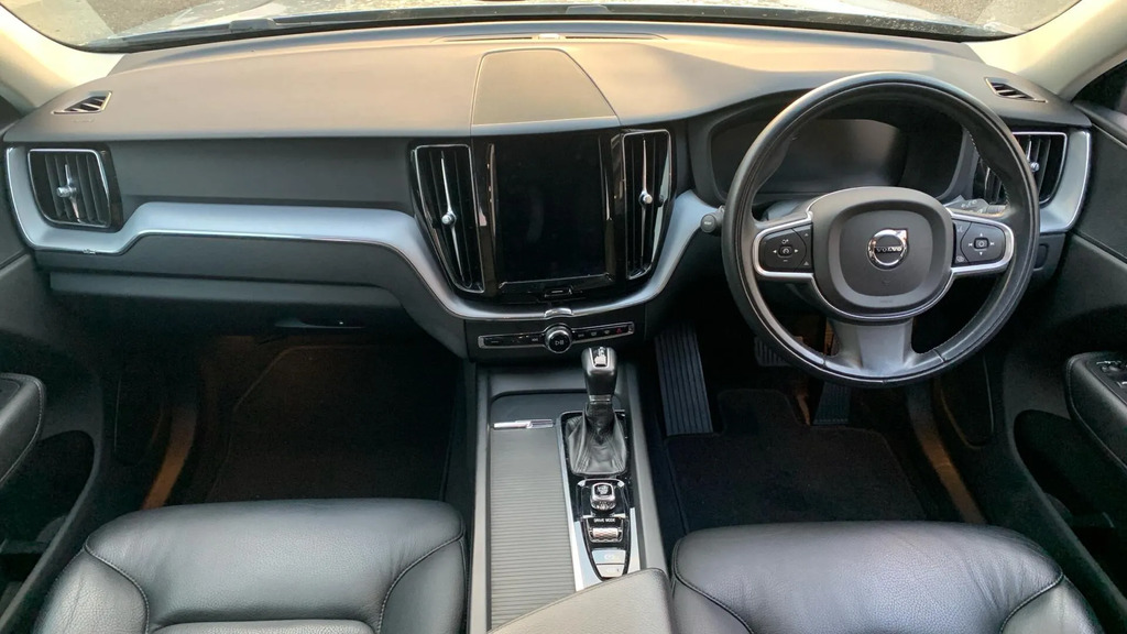 Volvo XC60 2.0 D4 Momentum Pro Euro 6 Ss  #5