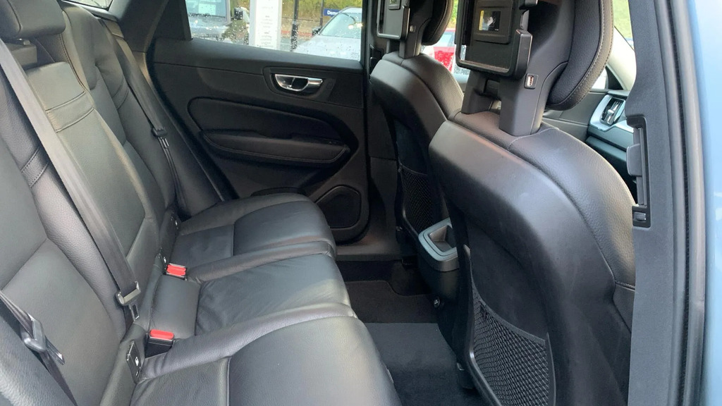 Volvo XC60 2.0 D4 Momentum Pro Euro 6 Ss  #6