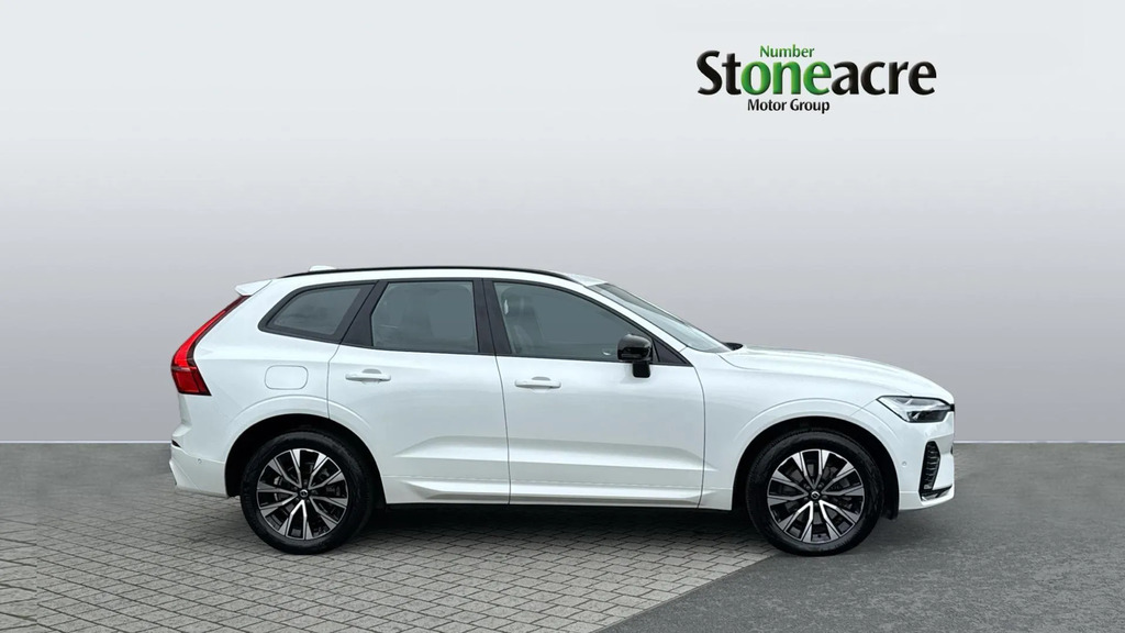 Volvo XC60 Xc60 B4 Mhev Awd White #3