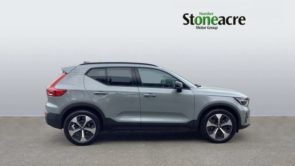 Volvo XC40 2.0 B3p Plus Dark  #4