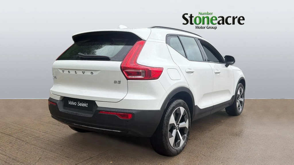 Volvo XC40 2.0 B3p Plus Dark  #2