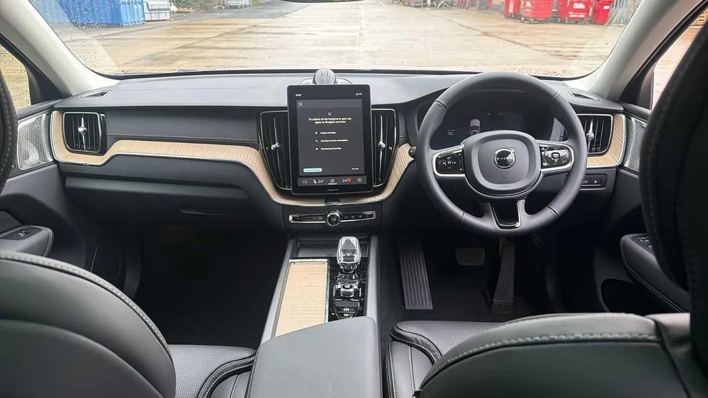 Volvo XC60 2.0 T8 18.8Kwh Ultra Dark Awd Euro 6 Ss  #5