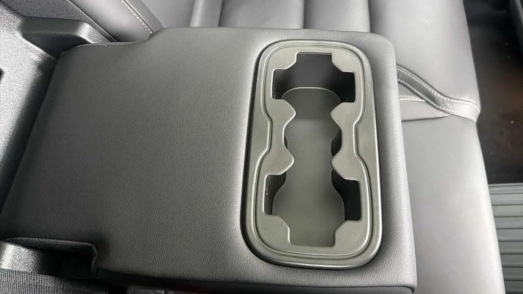 Volvo XC60 Plus Pro White #30