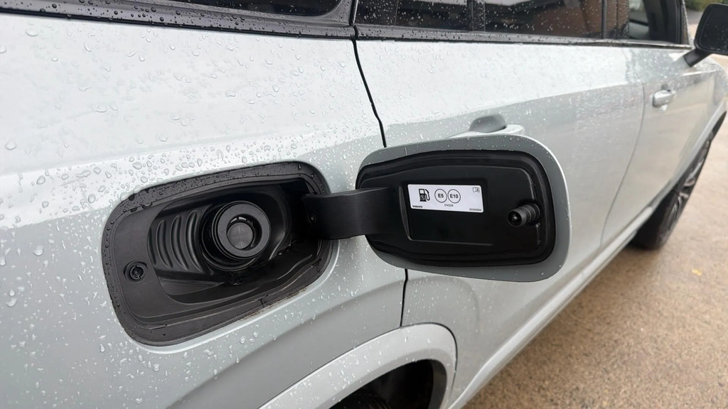 Volvo XC90 Ultra Silver #14