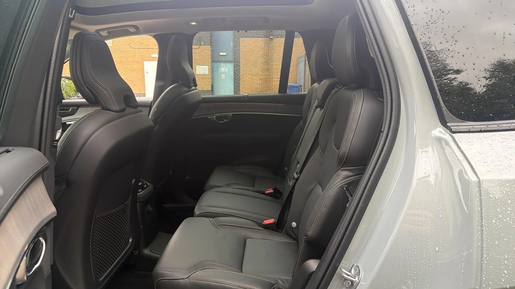 Volvo XC90 Ultra Silver #30