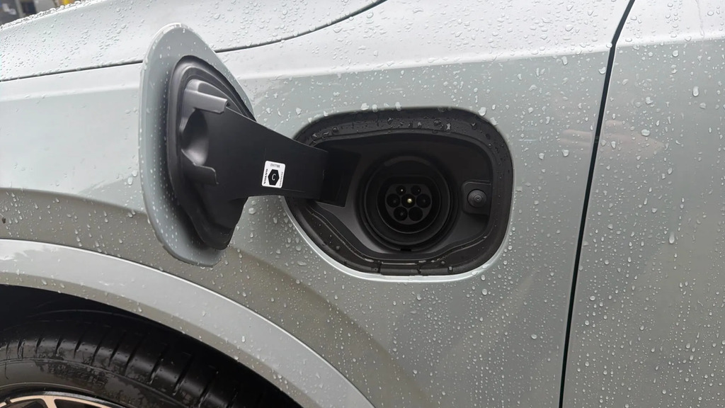 Volvo XC90 Ultra Silver #38