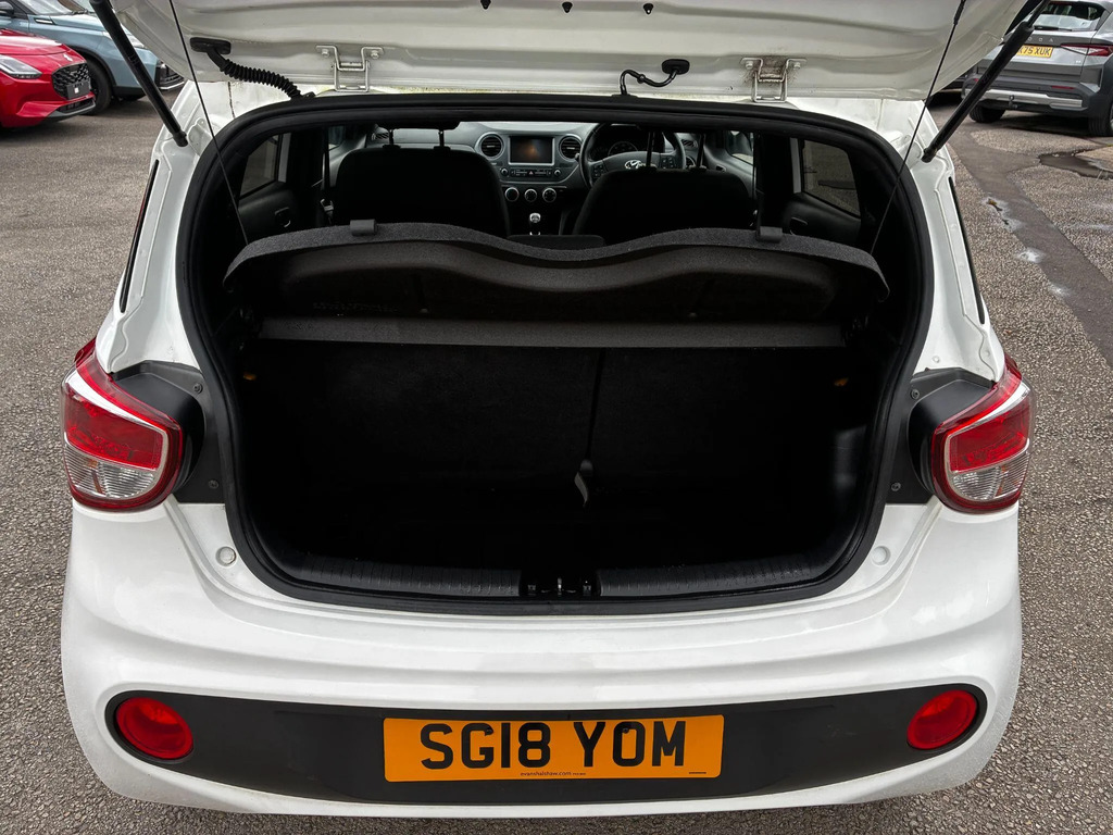 Hyundai I10 Hatchback  #9