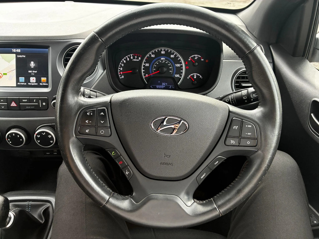 Hyundai I10 Hatchback  #10