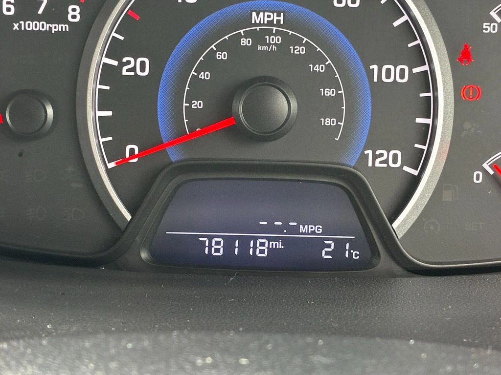 Hyundai I10 Hatchback  #29