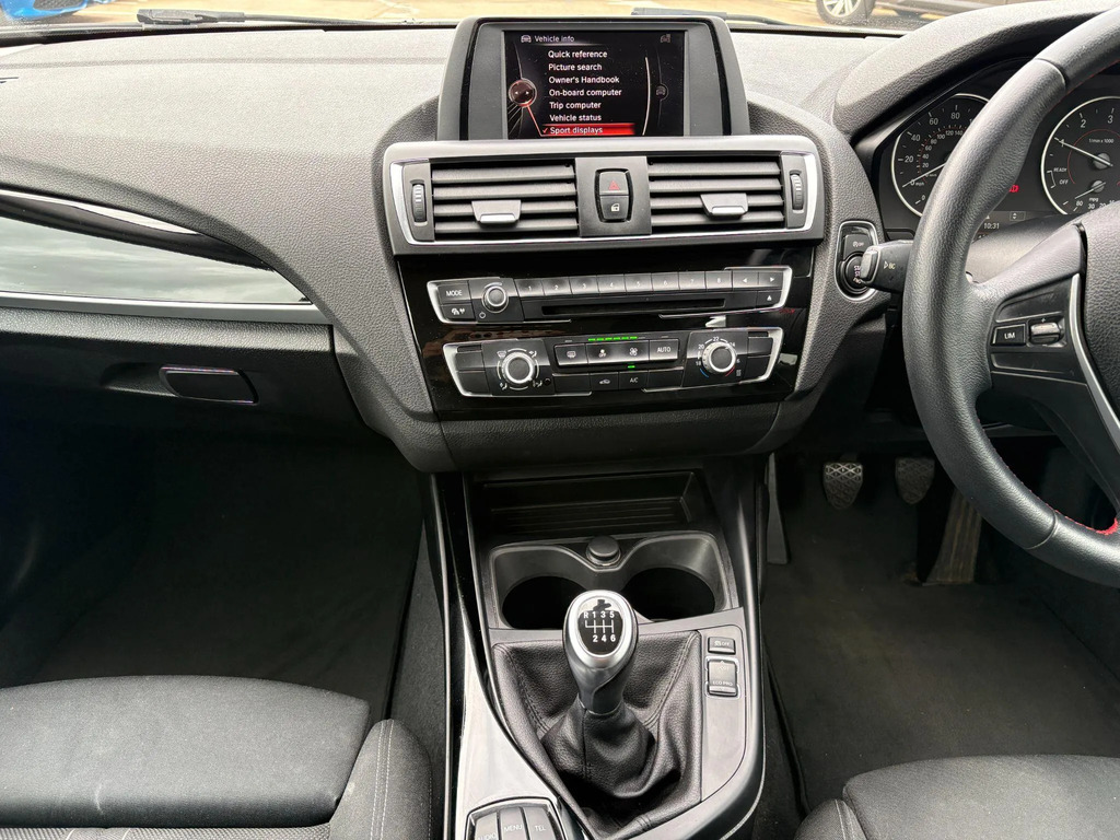 BMW 1 Series Hatchback 3.0 White #12