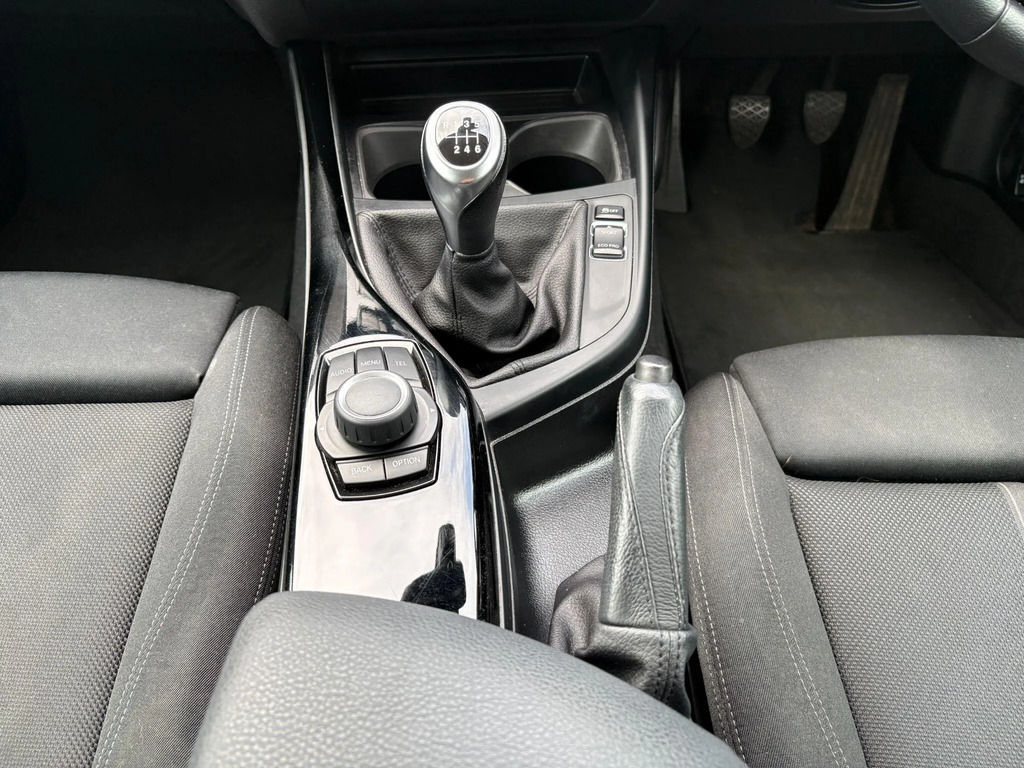 BMW 1 Series Hatchback 3.0 White #13