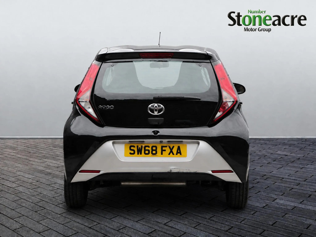 Toyota Aygo 1.0 Vvt-i X-play #4