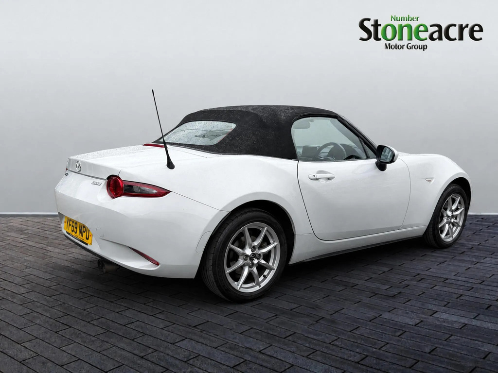 Mazda MX-5 1.5L Sport Nav Red #8