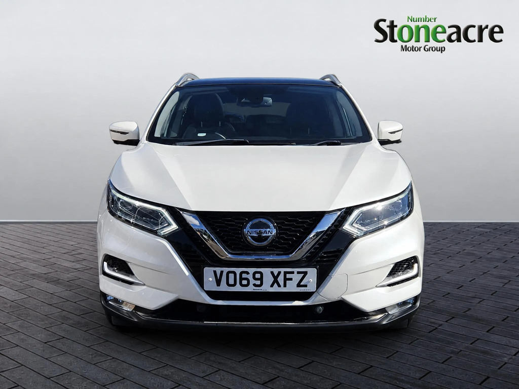 Nissan Qashqai 1.3 Dig-t 160 Tekna White #6
