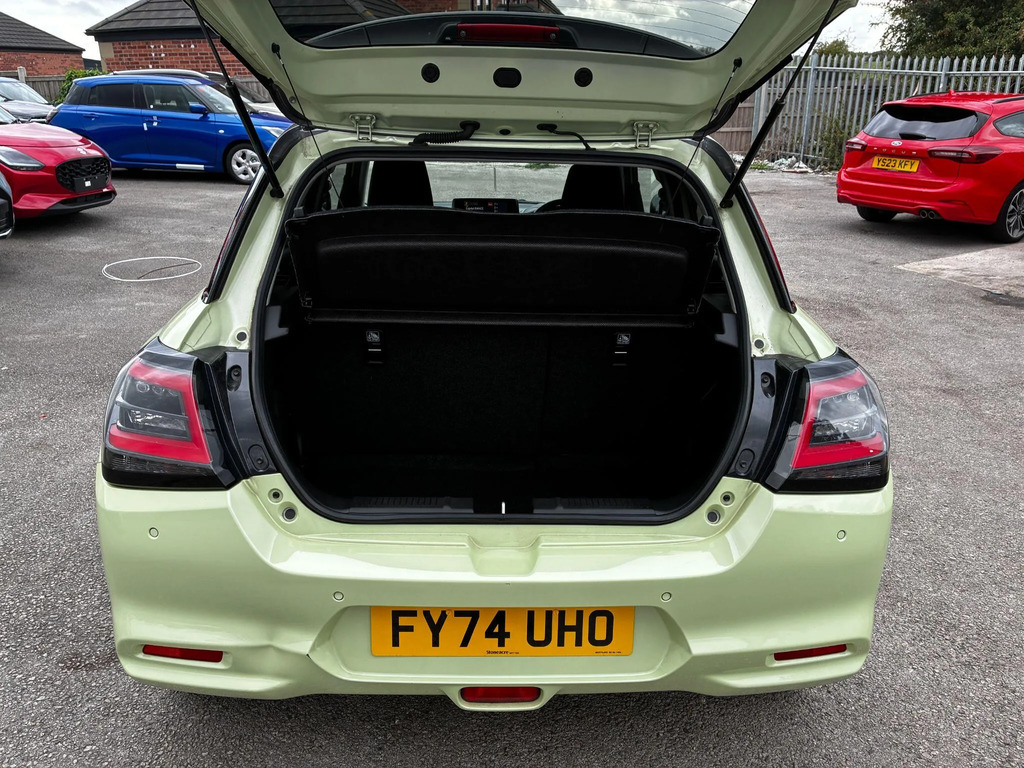 Suzuki Swift Motion Mhev 1.2 Yellow #10