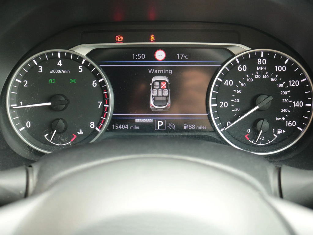 Nissan Juke Acenta Black #15