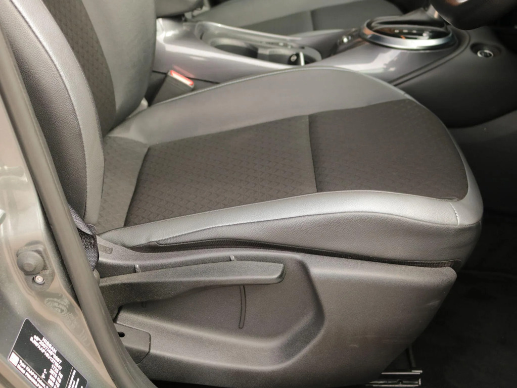 Nissan Juke Acenta Black #28