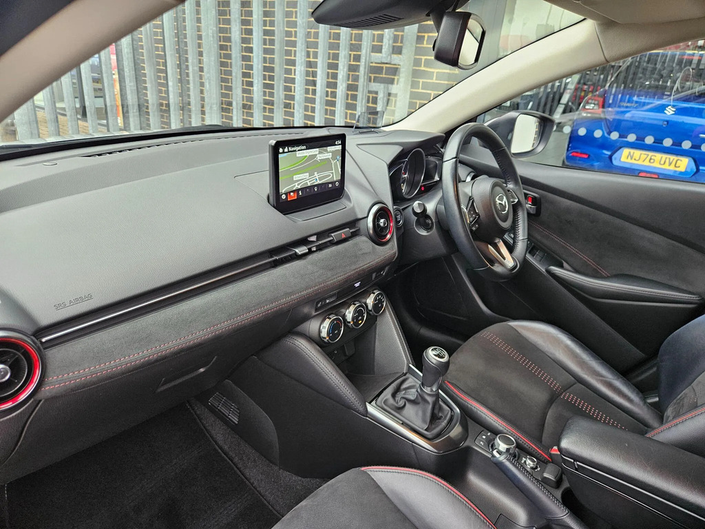 Mazda 2 1.5I Hybrid Centre Line Cvt White #13