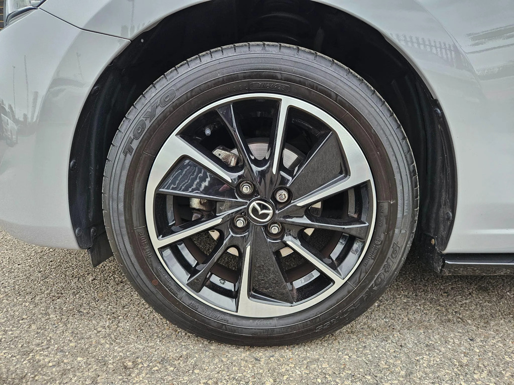 Mazda 2 1.5I Hybrid Centre Line Cvt White #9