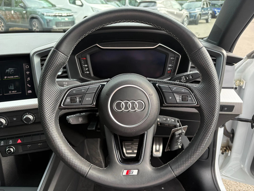 Audi A1 30 Tfsi 110 Technik S Tronic Black #10