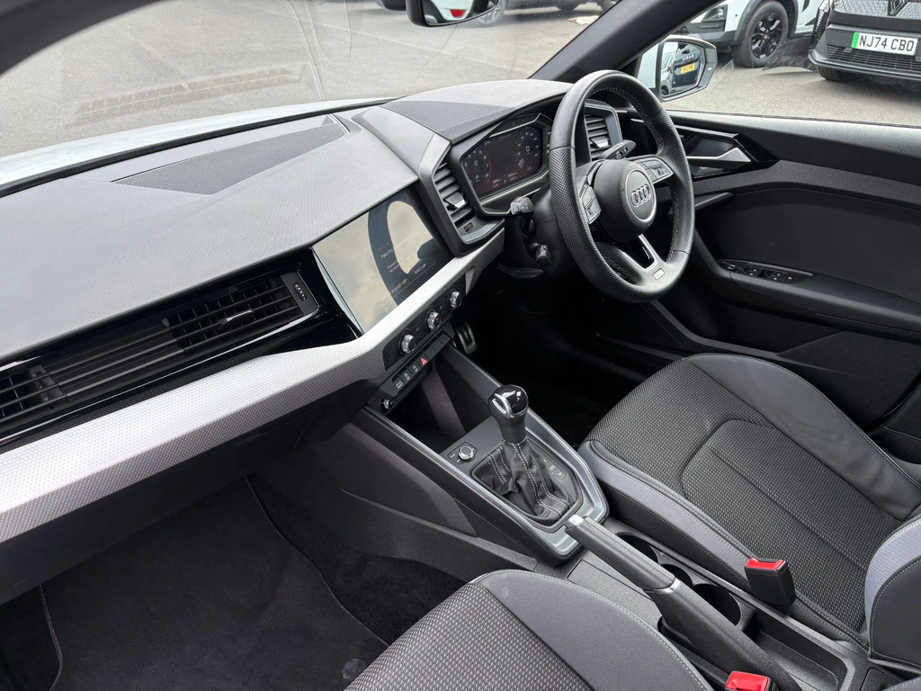 Audi A1 30 Tfsi 110 Technik S Tronic Black #13