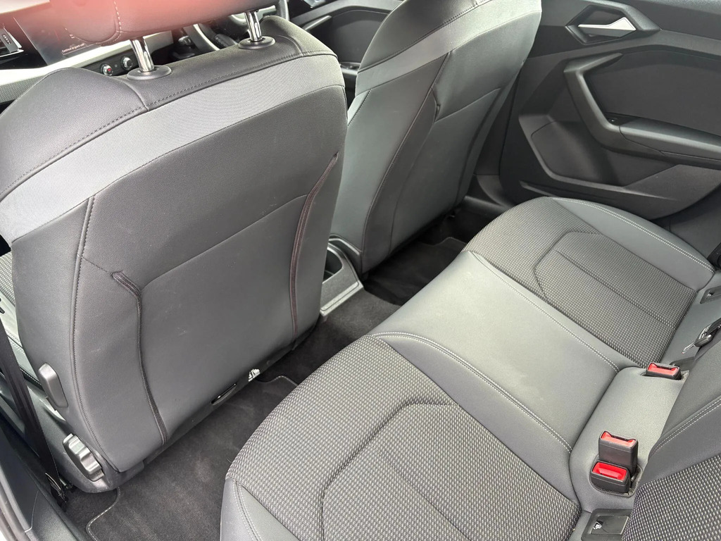 Audi A1 30 Tfsi 110 Technik S Tronic Black #35