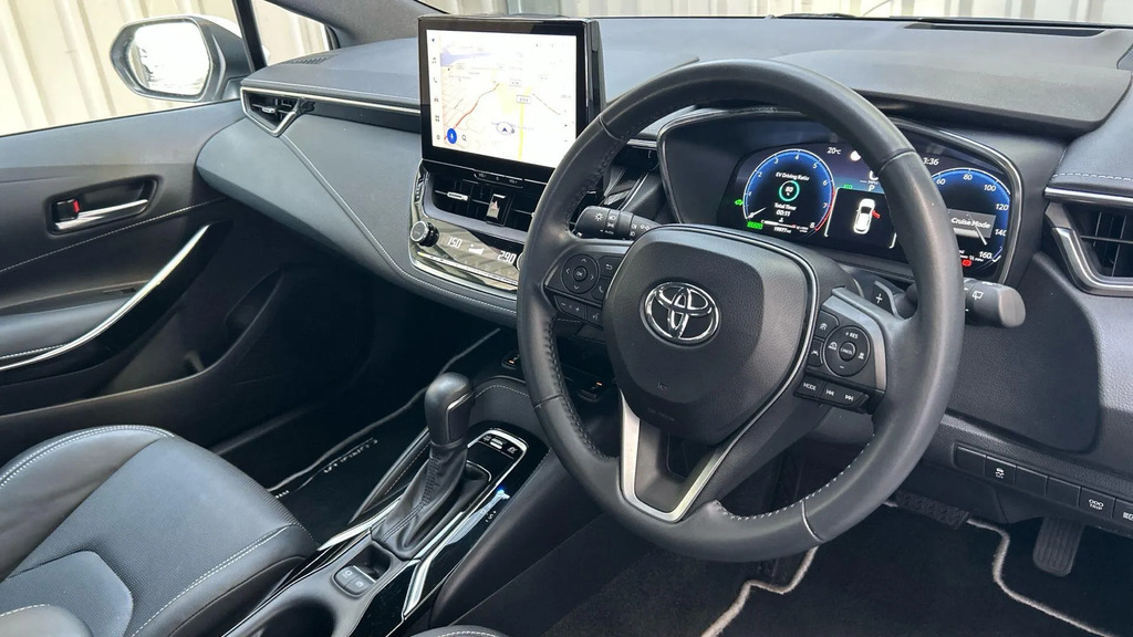 Toyota Corolla Excel White #10