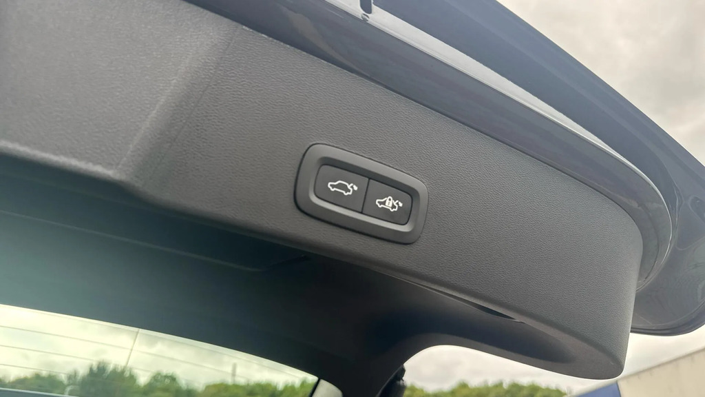 Volvo XC40 2.0 B3p Core Blue #15