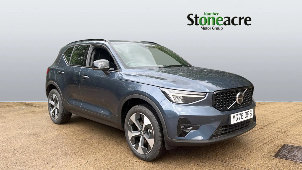 Volvo XC40 2.0 B3p Plus Dark 