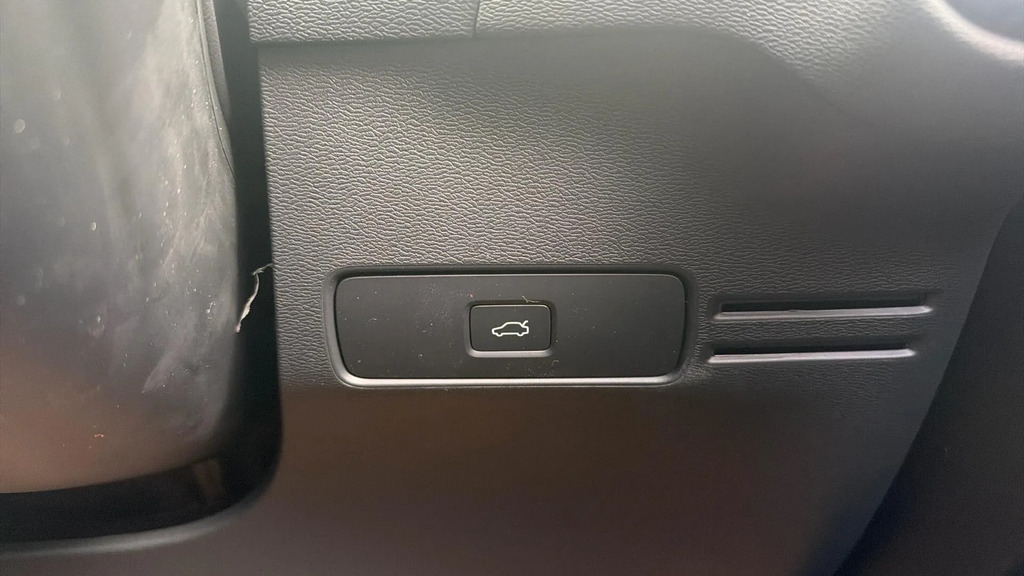 Volvo XC40 2.0 B3p Core Black #36