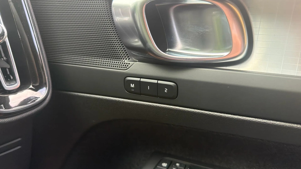 Volvo XC40 2.0 B3p Core Black #35