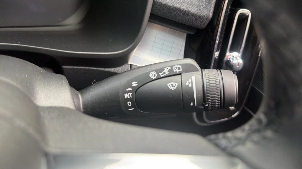 Volvo XC40 2.0 B3p Core Black #22