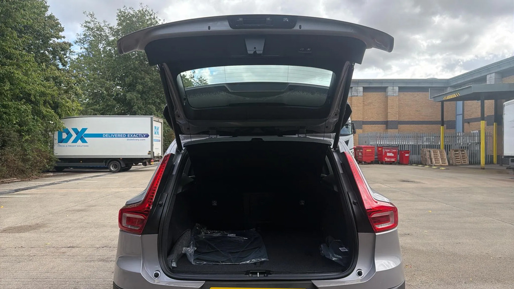 Volvo XC40 2.0 B3p Core Black #13