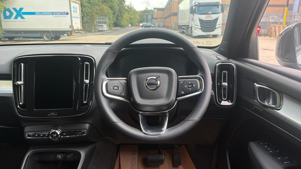 Volvo XC40 2.0 B3p Core Black #10