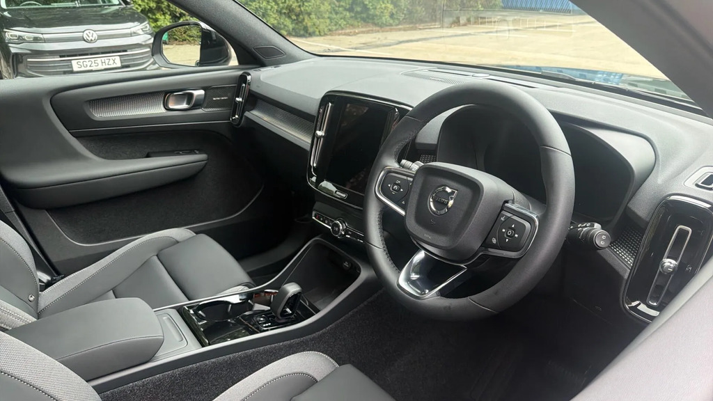Volvo EX40 Single Motor Extended Range 82Kwh Ultra #4