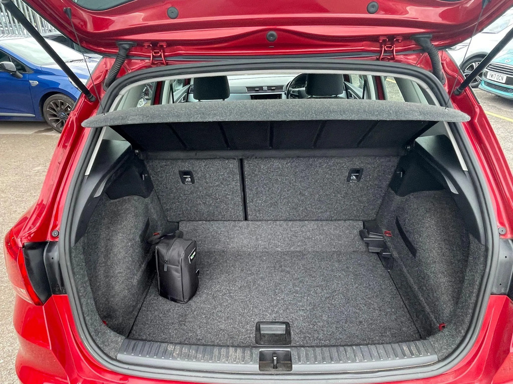 Seat Arona Tsi Se Technology Red #14