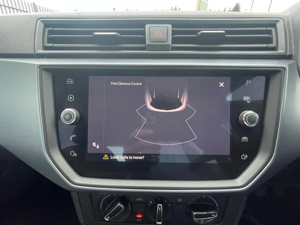 Seat Arona Tsi Se Technology Red #12