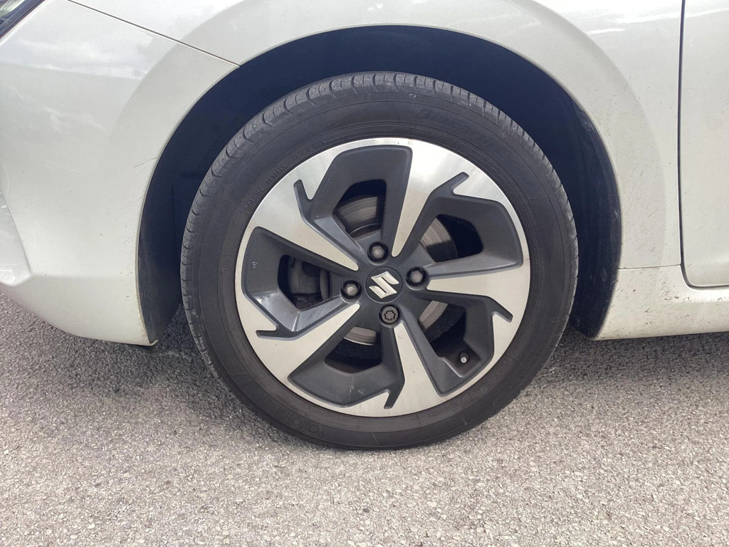 Suzuki Swift 1.2 Mhev Ultra  #9