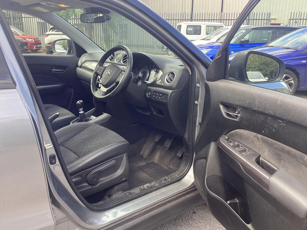Suzuki Vitara 2023 23 Sz5  #10