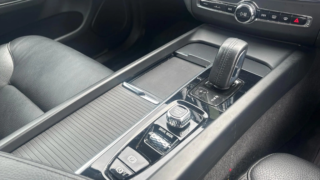 Volvo XC60 Suv Grey #23