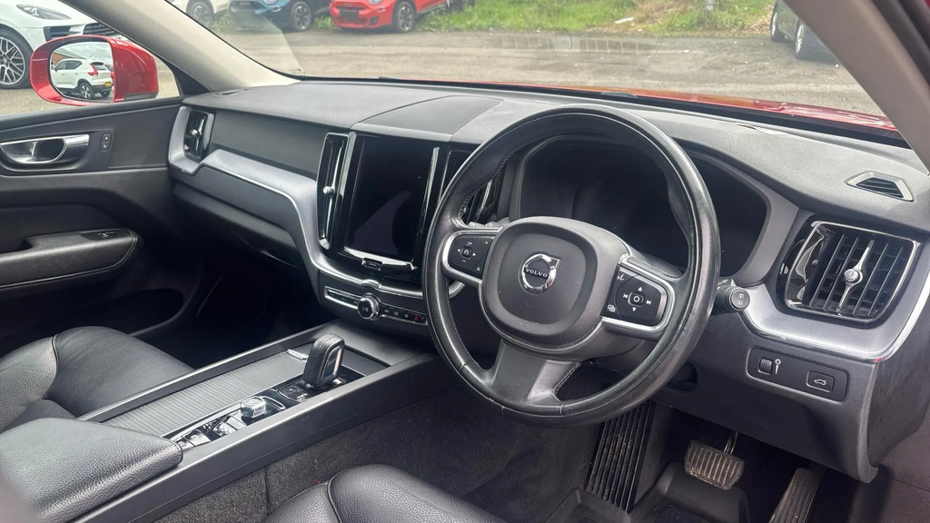 Volvo XC60 2.0 B5 Mhev Momentum Euro 6 Ss #4