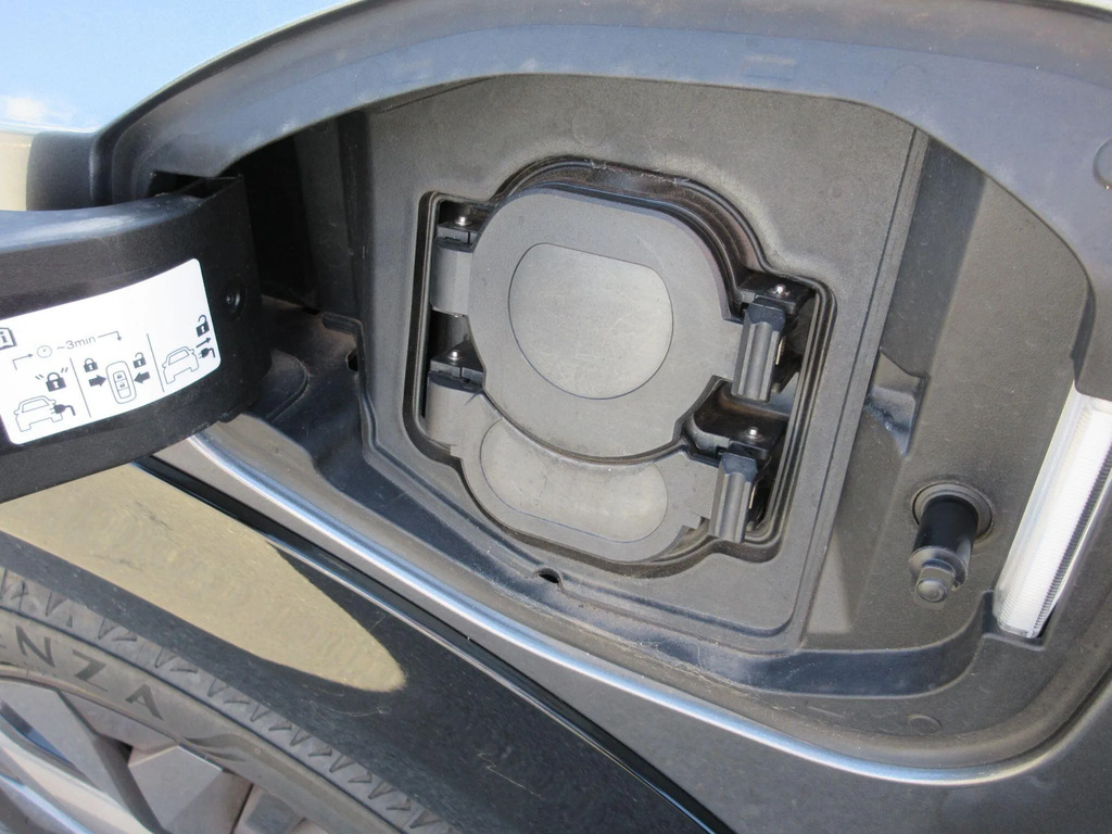 Nissan Ariya Evolve Blue #14