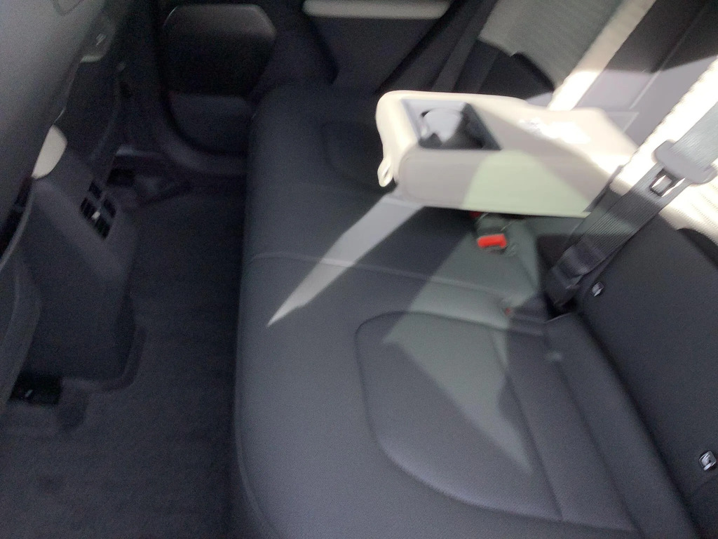 Kia EV2 107Kw First Edition 42Kwh Black #12