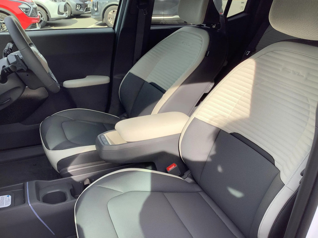Kia EV2 107Kw First Edition 42Kwh Black #43