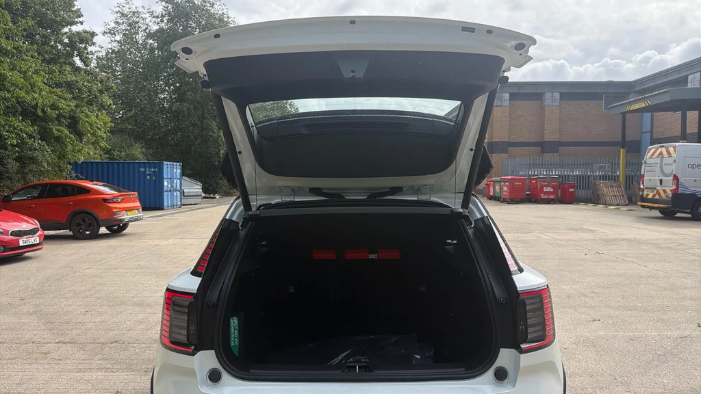 Volvo EX30 Plus, Single Motor Extended Range, Huge Black #13