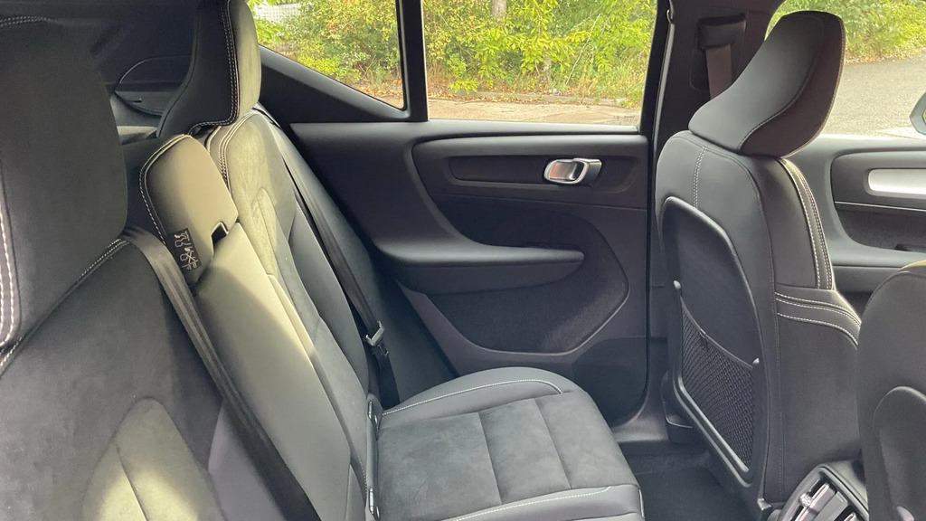 Volvo XC40 2.0 B3p Plus Dark  #6