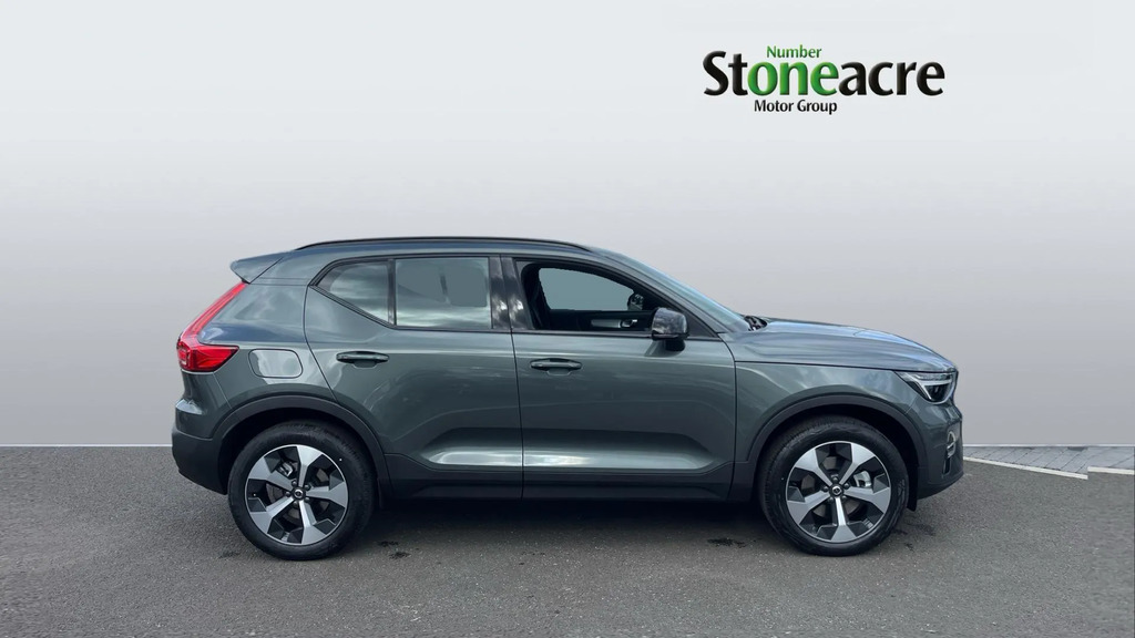 Volvo XC40 2.0 B3p Plus Dark #3