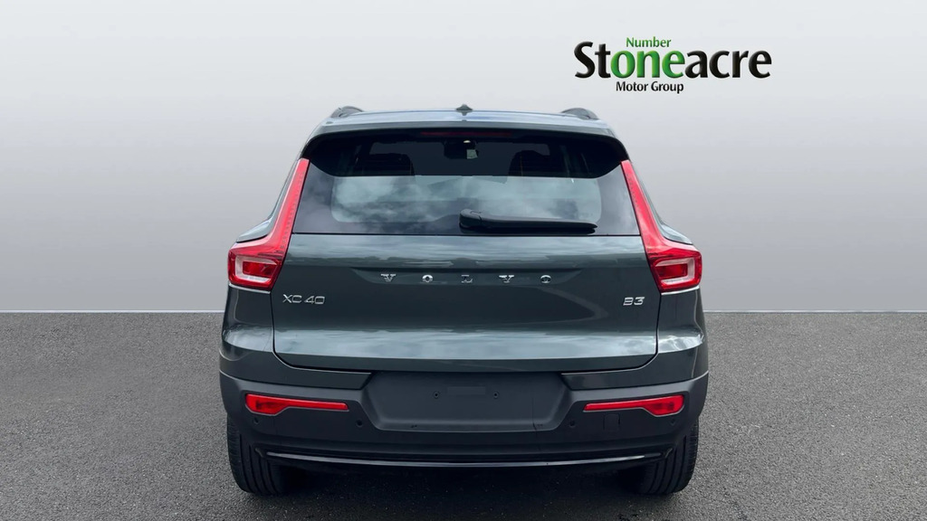 Volvo XC40 2.0 B3p Plus Dark #6