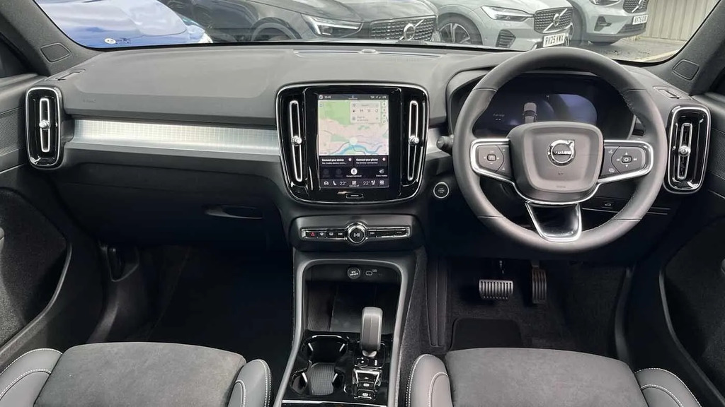 Volvo XC40 2.0 B3p Plus Dark  #5