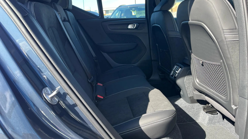 Volvo XC40 2.0 B3p Plus Dark  #6